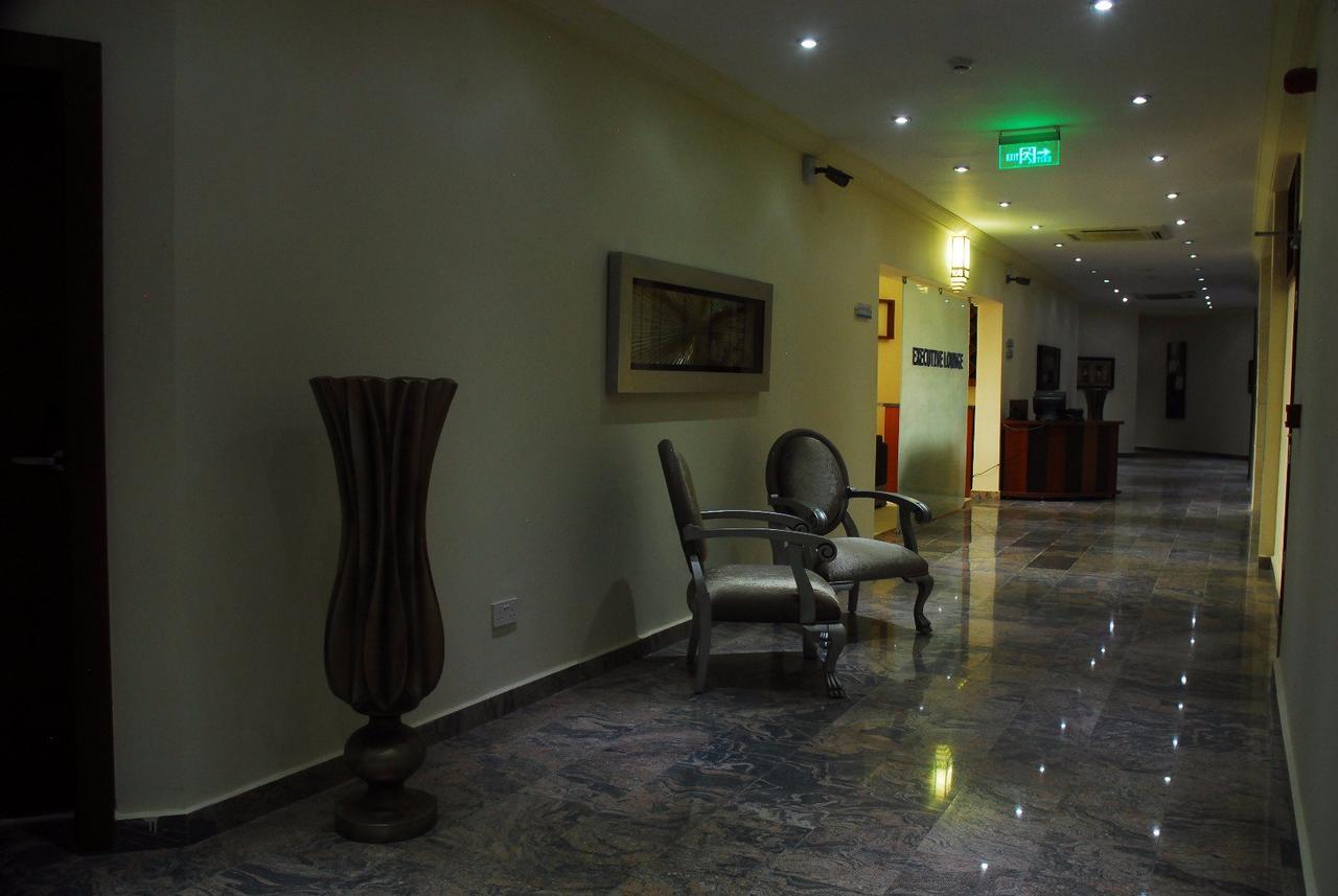 Ibeto Hotels Abuja Esterno foto